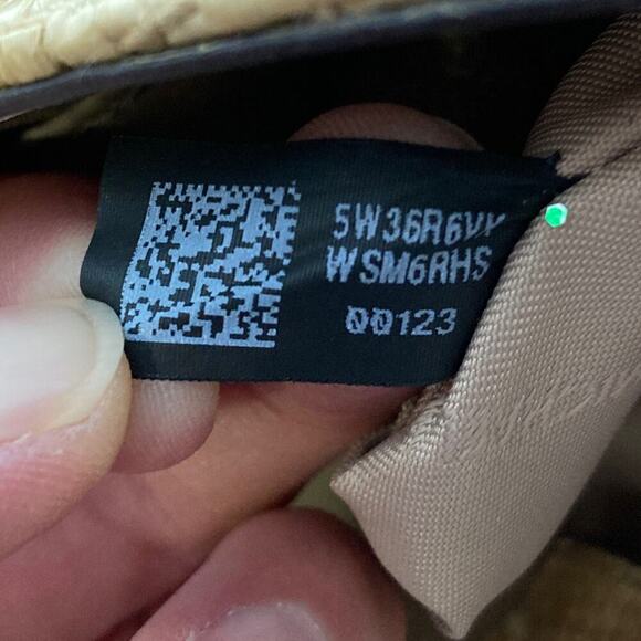 MICHAEL KORS SMALL STRAW AND LEATHER SNAKE PRINT CROSSBODY - Picture 10 of 10